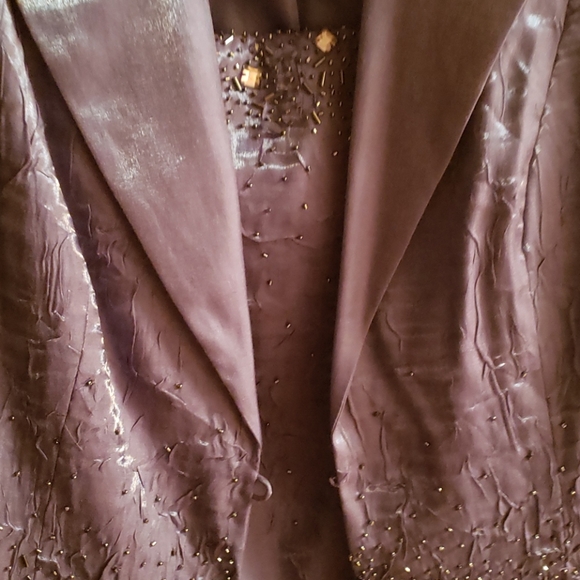 Formal dress - Picture 2 of 3